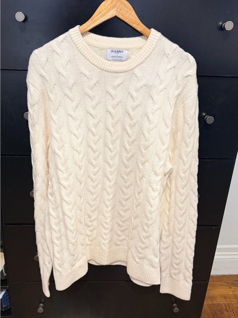 Old Navy Cream Cable Crewneck Sweater